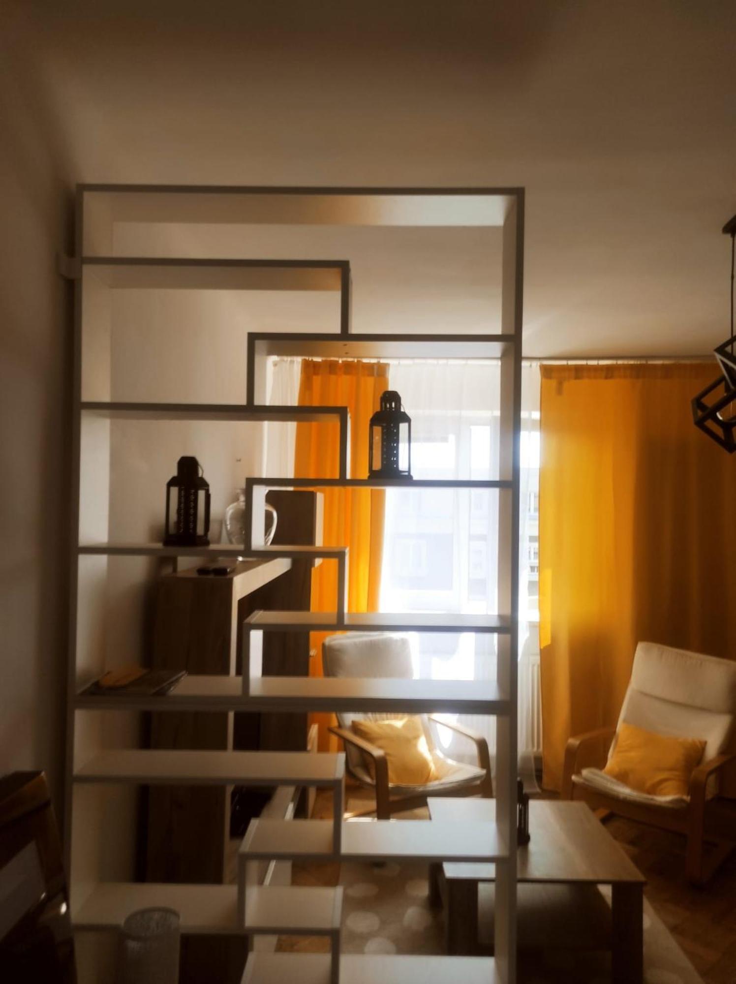 Przytulny Apartament W Centrum Warszawy Varsó Kültér fotó