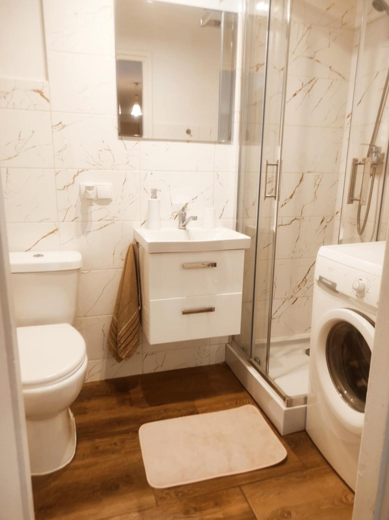 Przytulny Apartament W Centrum Warszawy Varsó Kültér fotó