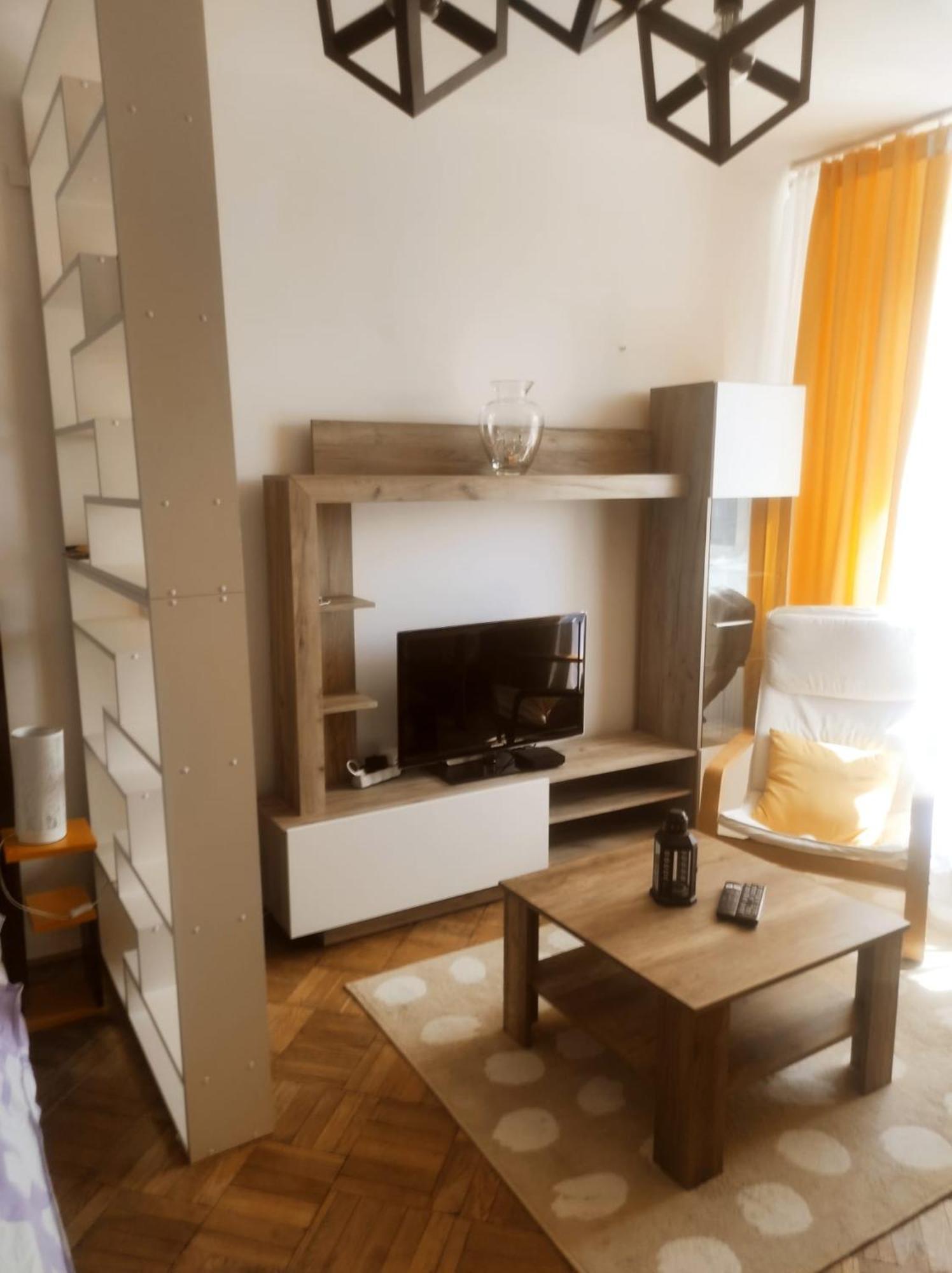 Przytulny Apartament W Centrum Warszawy Varsó Kültér fotó